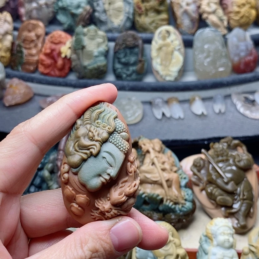 【闪购商品】定制石英质玉吊坠未镶嵌