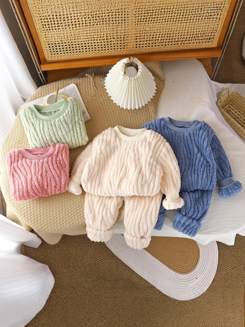 儿童秋冬季法兰绒睡衣套装男童女童加绒加厚家居服保暖童装两件套