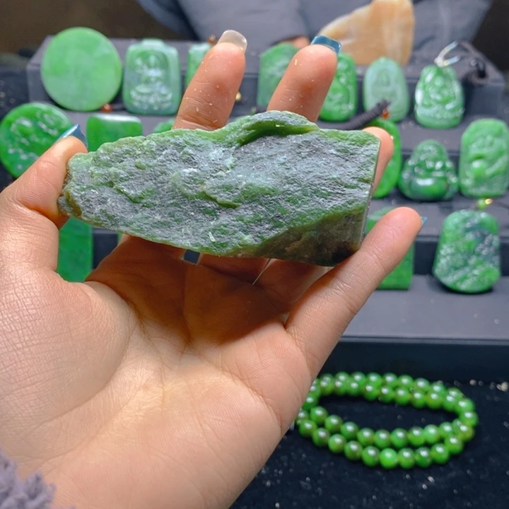 和田玉未镶嵌珠宝半成品