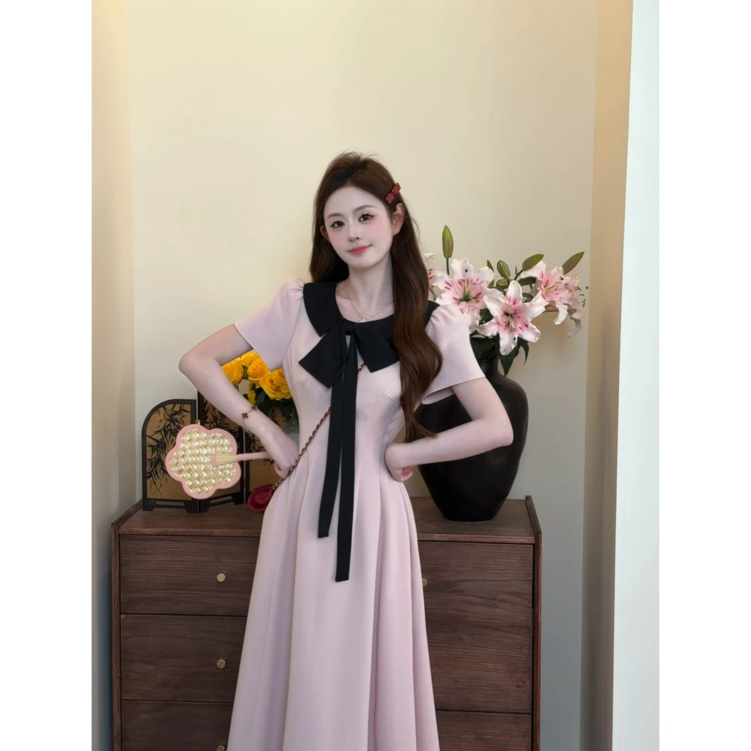 【桃蕊】<77>法式撞色蝴蝶结领修身赫本风小众连衣裙裙子XMZH7088