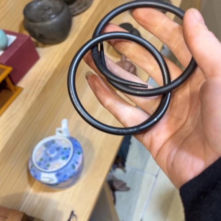 张***源铁中古工艺品摆件