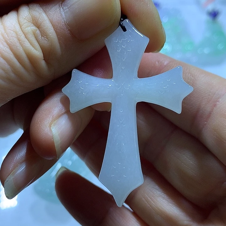 翡翠未镶嵌颈饰天然翡翠A货吊坠