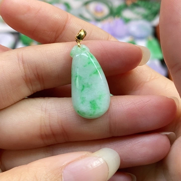 颈饰未镶嵌翡翠吊坠