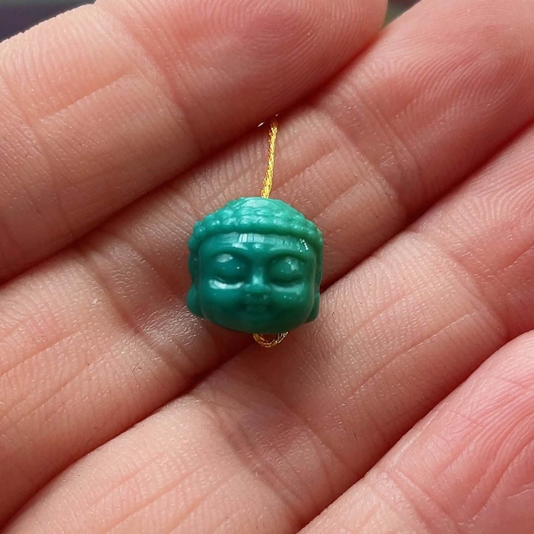 绿松石颈饰未镶嵌