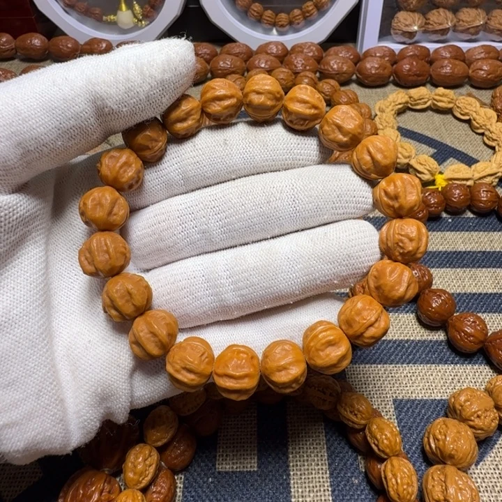 和***风文玩核桃吊坠方肚粗筋