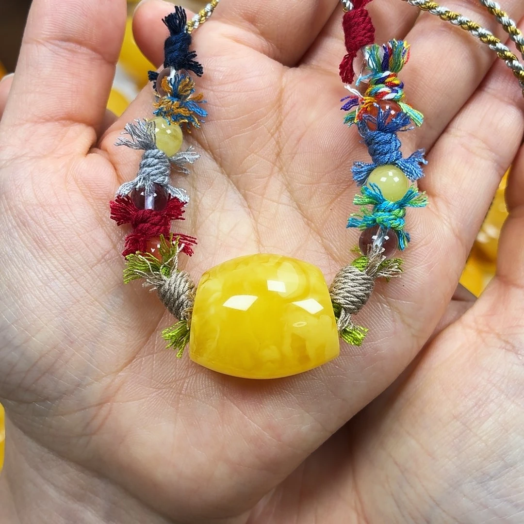 蜜蜡未镶嵌颈饰焦皮浓蜡妖花马蹄珠