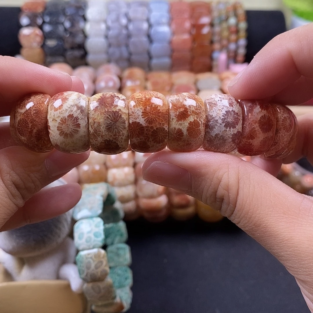 硅化珊瑚（珊瑚玉）未镶嵌手牌浓郁色彩花 9