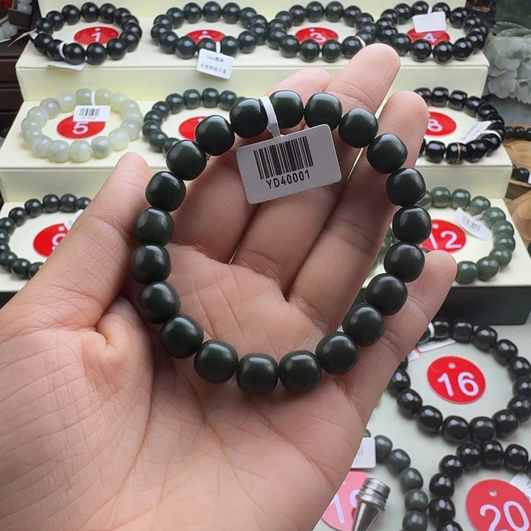 松***哥和田玉未镶嵌手串