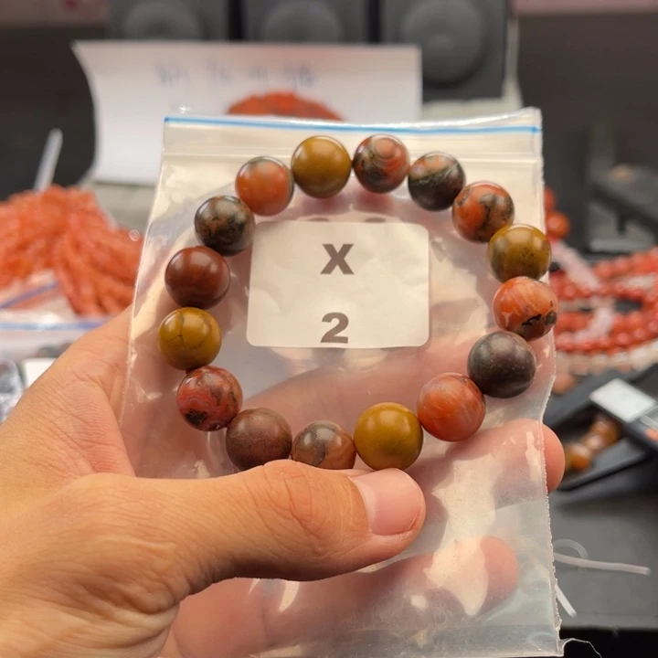 南红玛瑙未镶嵌多样性发货默认微瑕13mm