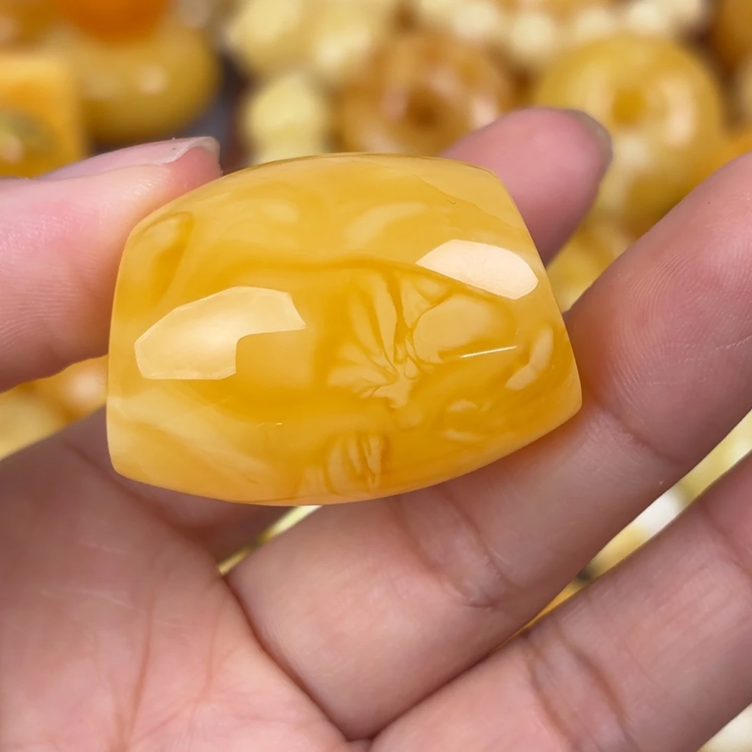 蜜蜡未镶嵌吊坠(不含链)马蹄