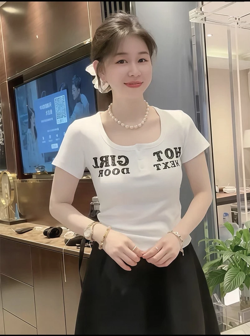 欧货2025春季新款字母印花拼接纽扣U领短袖t恤女时尚洋气百搭上衣