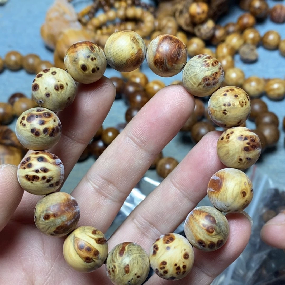 柏木（崖柏）无事牌1.5瘤疤