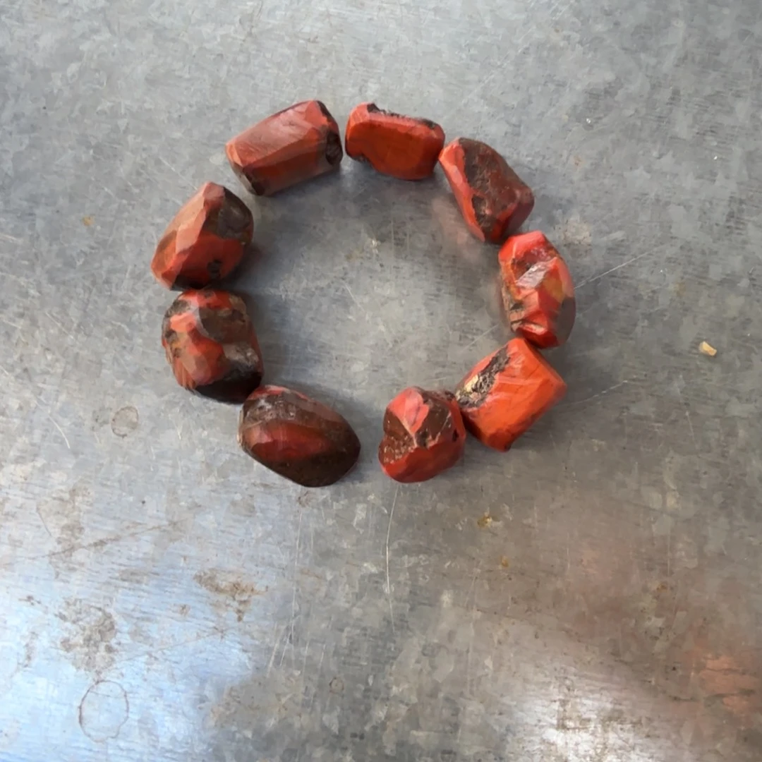 南红玛瑙颈饰合金平***?