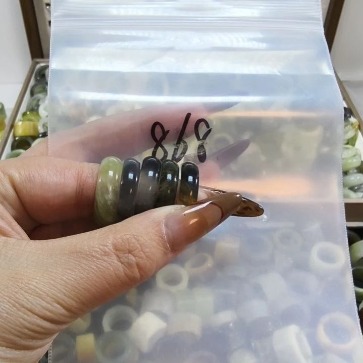 鸡***俊蛇纹石玉未镶嵌戒圈