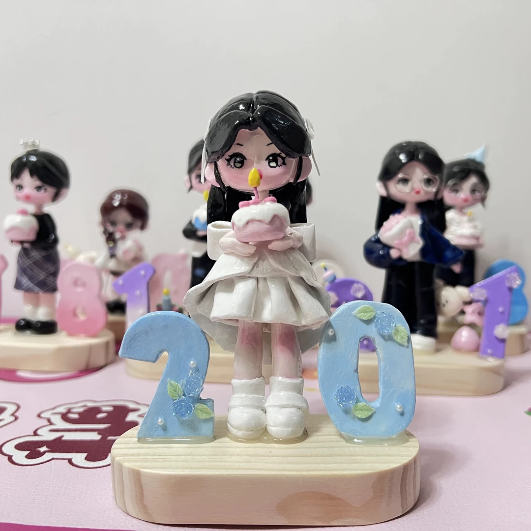 q版迷你粘土人偶定制软陶公仔手办情侣毕业生日礼物盲盒diy摆件