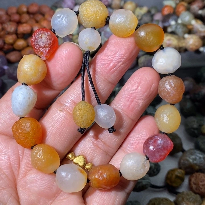 未镶嵌玛瑙/玉髓珠宝奇石