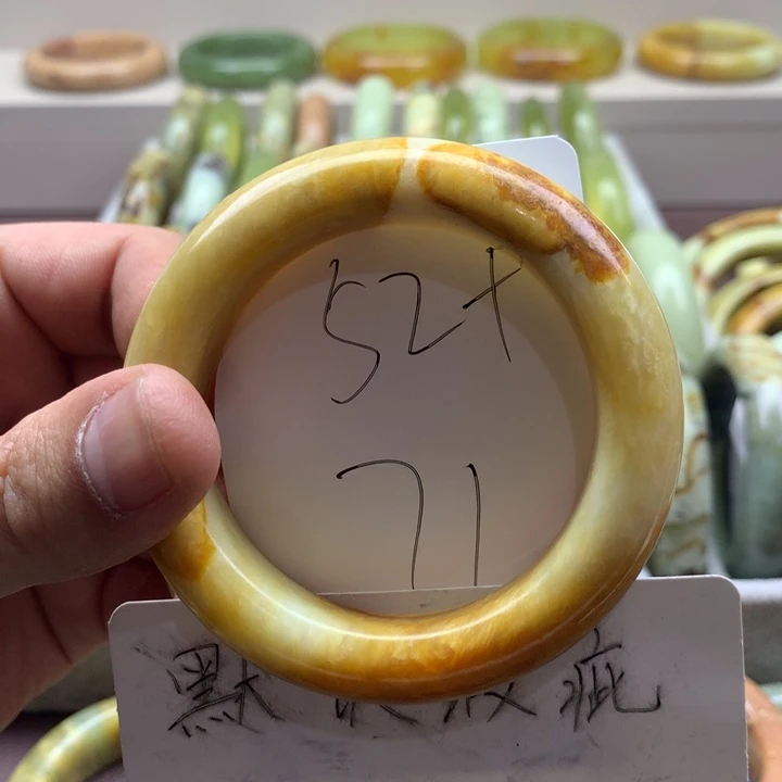 蛇纹石玉手镯未镶嵌X***x