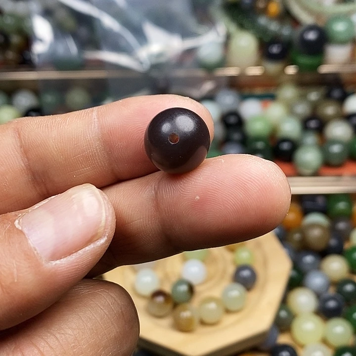 和田玉手串未镶嵌一**佛