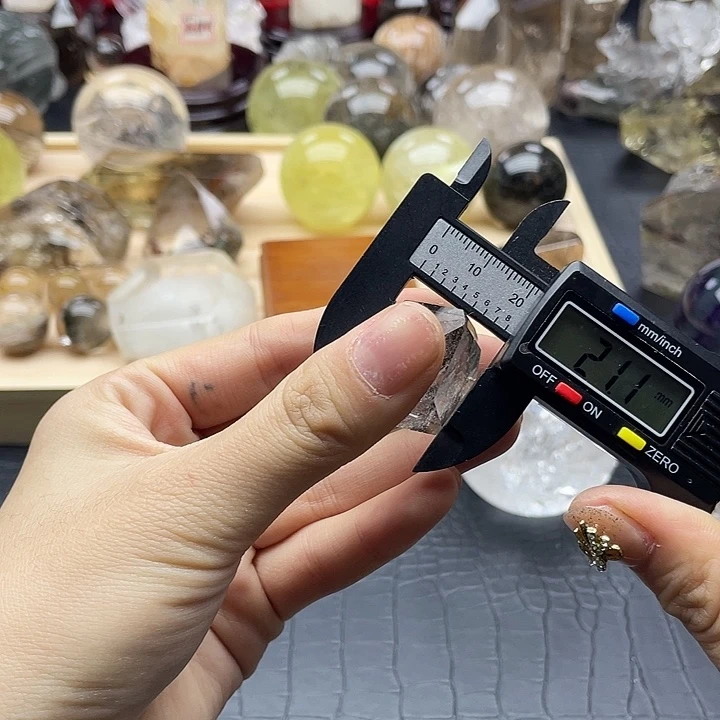 未镶嵌珠宝半成品水晶238水晶石