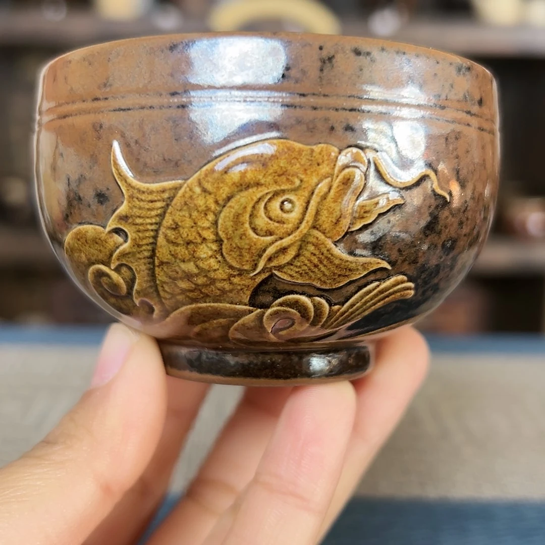 纯手工雕刻的上釉主人杯