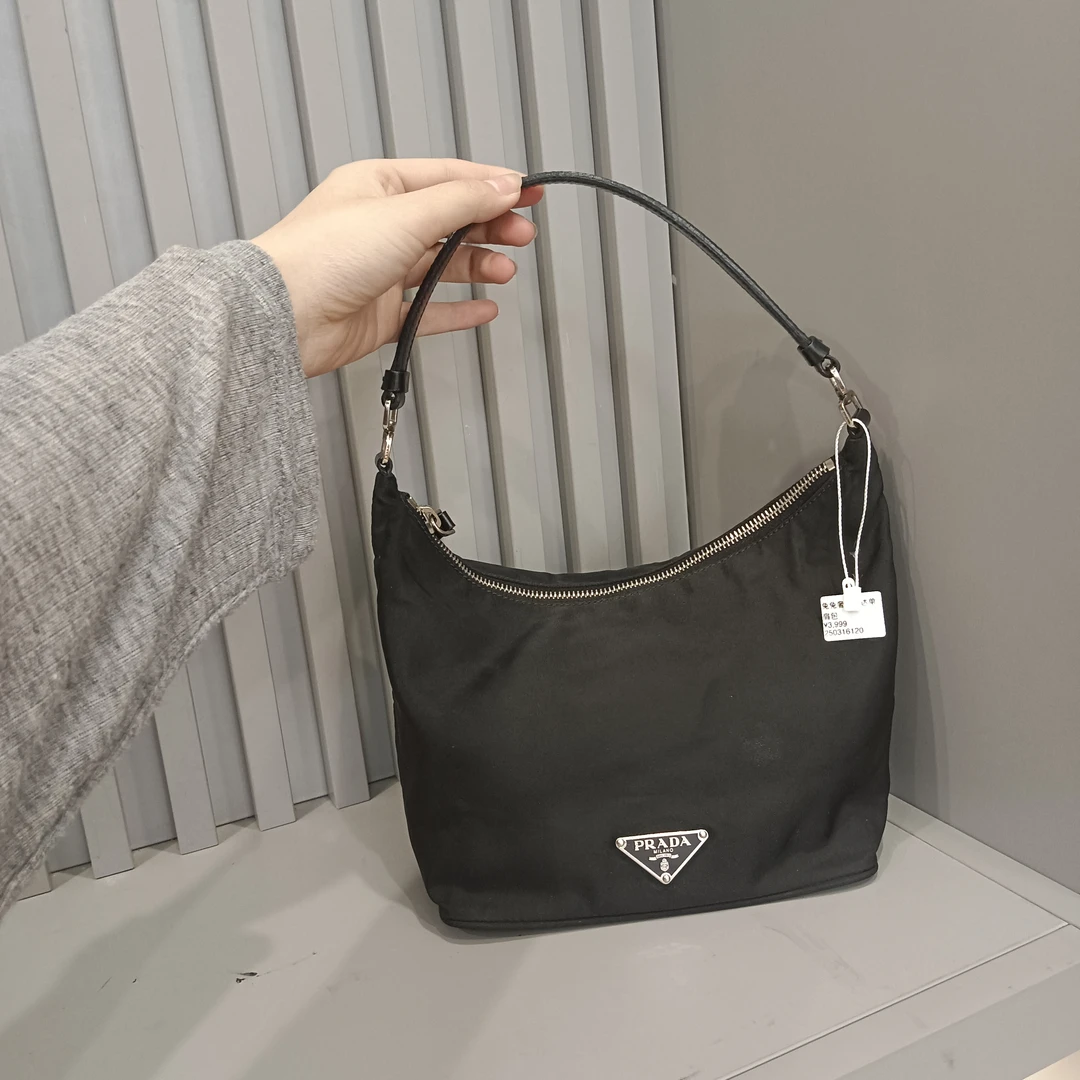 95新 Prada/普拉达 兔兔奢轩轩/普拉达手提包/250316120