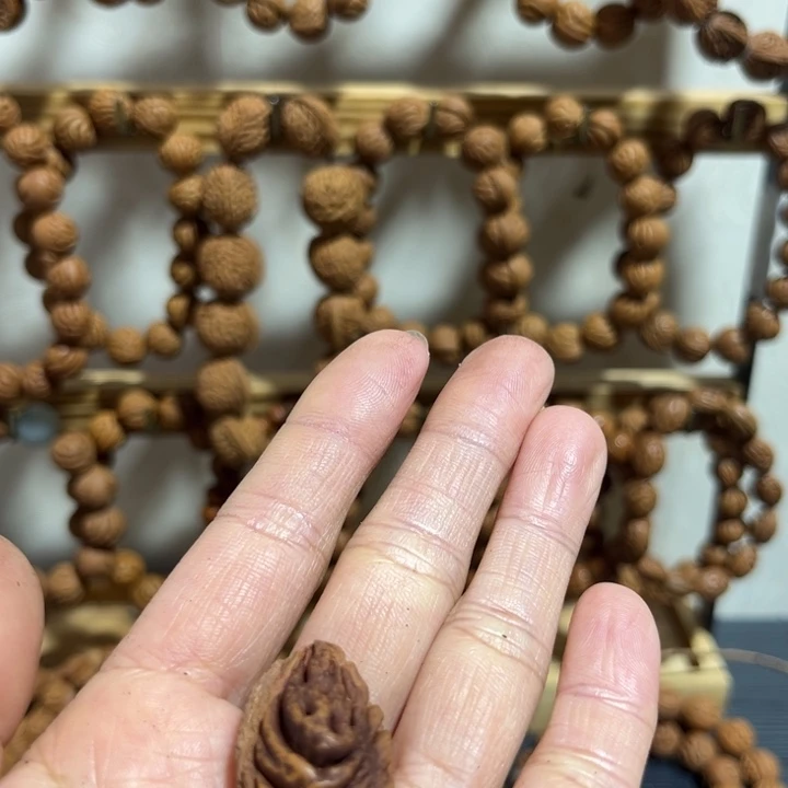 菇***冷精品手串制作工艺