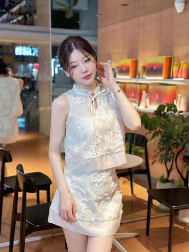 设计师品牌 DV米色套装D52U31ZY213E01