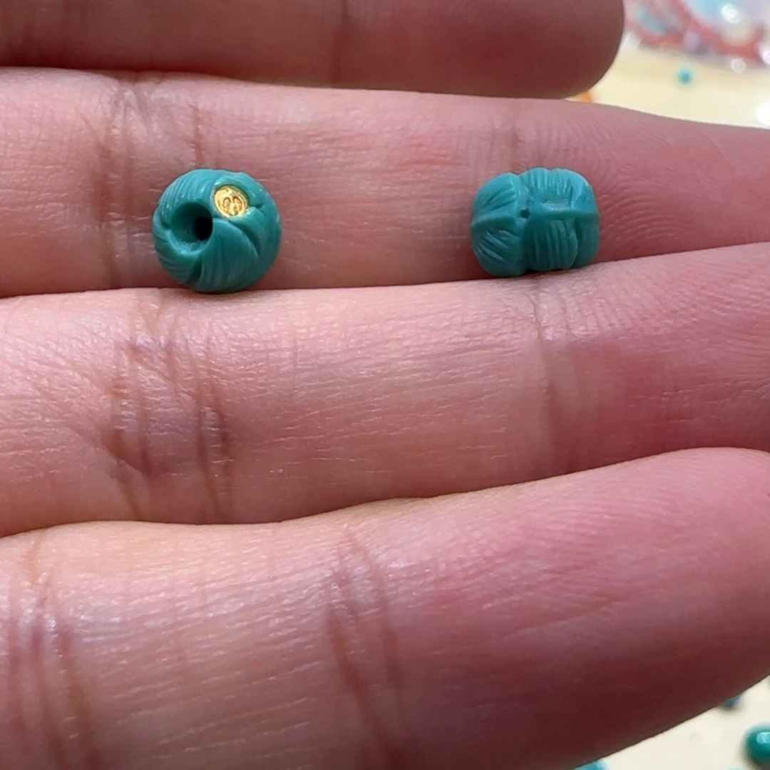 绿松石配饰未镶嵌