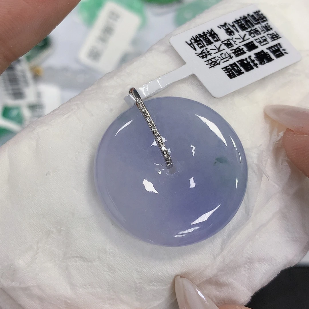 颈饰18K金镶嵌翡翠