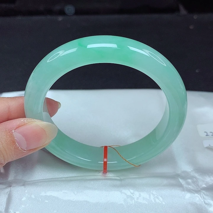 翡翠未镶嵌手镯57圈077