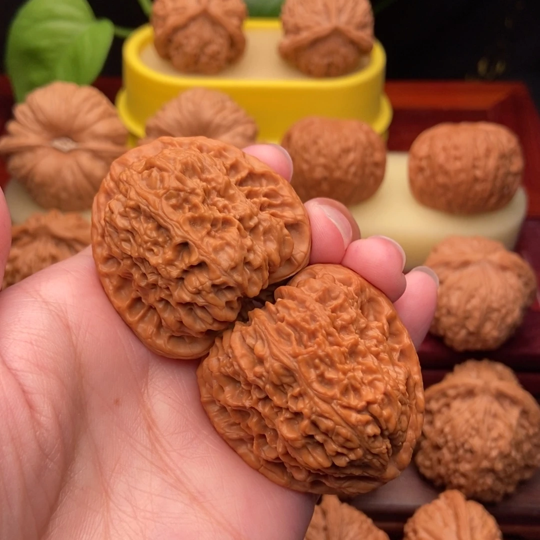 糖***豆把件文玩核桃精品三角疆41
