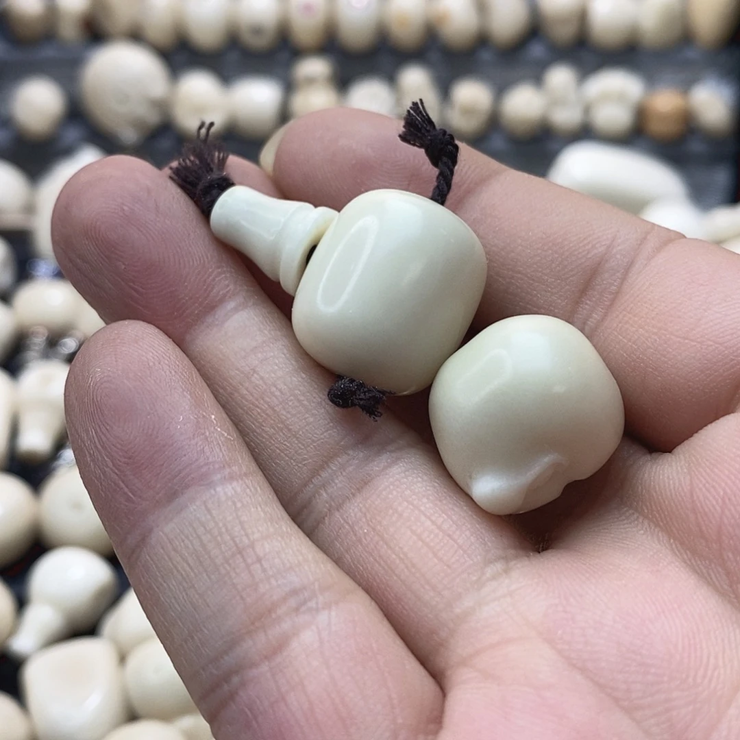 阿***的吊坠菩提根/象牙果