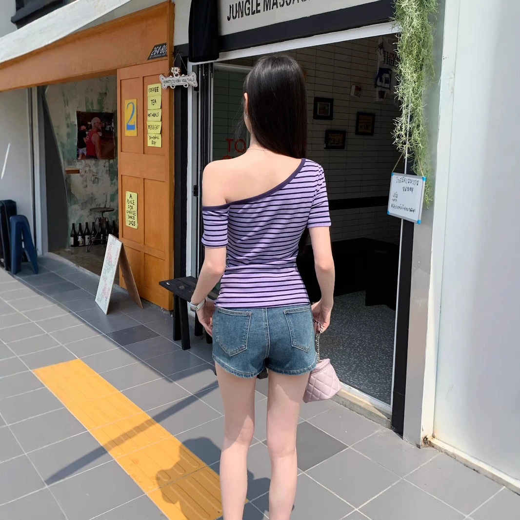 紫色条纹斜肩短袖t恤女辣妹风修身短款露肩上衣夏季新款体恤衫潮