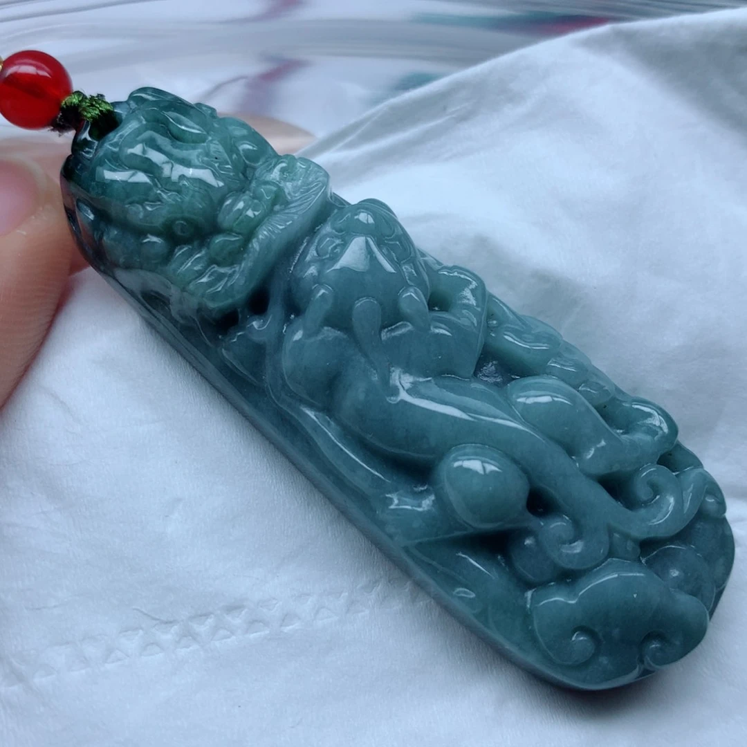 翡翠颈饰未镶嵌牌子