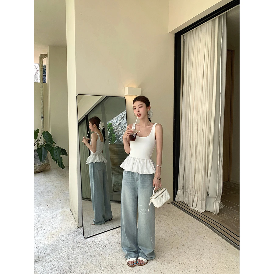 张贝贝 恋恋巴黎 冰肤柔 爱心印花直筒牛仔裤