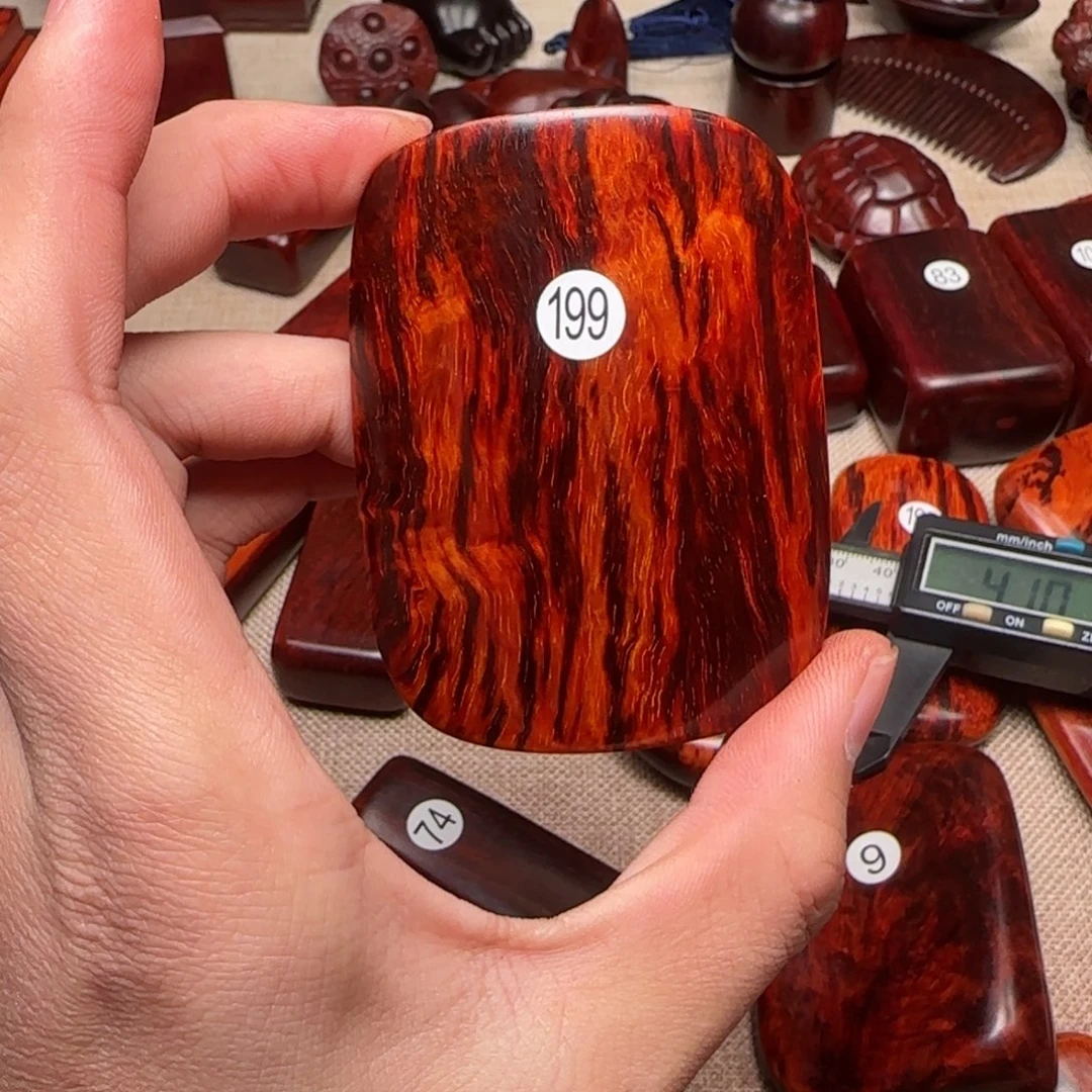 檀香紫檀（小叶紫檀）静**开