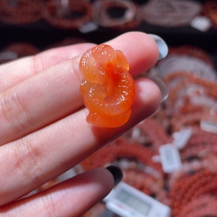 南红玛瑙未镶嵌蛇来运转1933