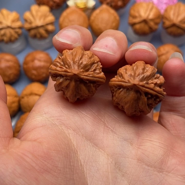 文玩核桃把件粗筋