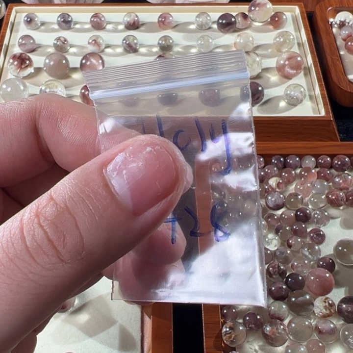 H***.查罗石未镶嵌珠宝半成品