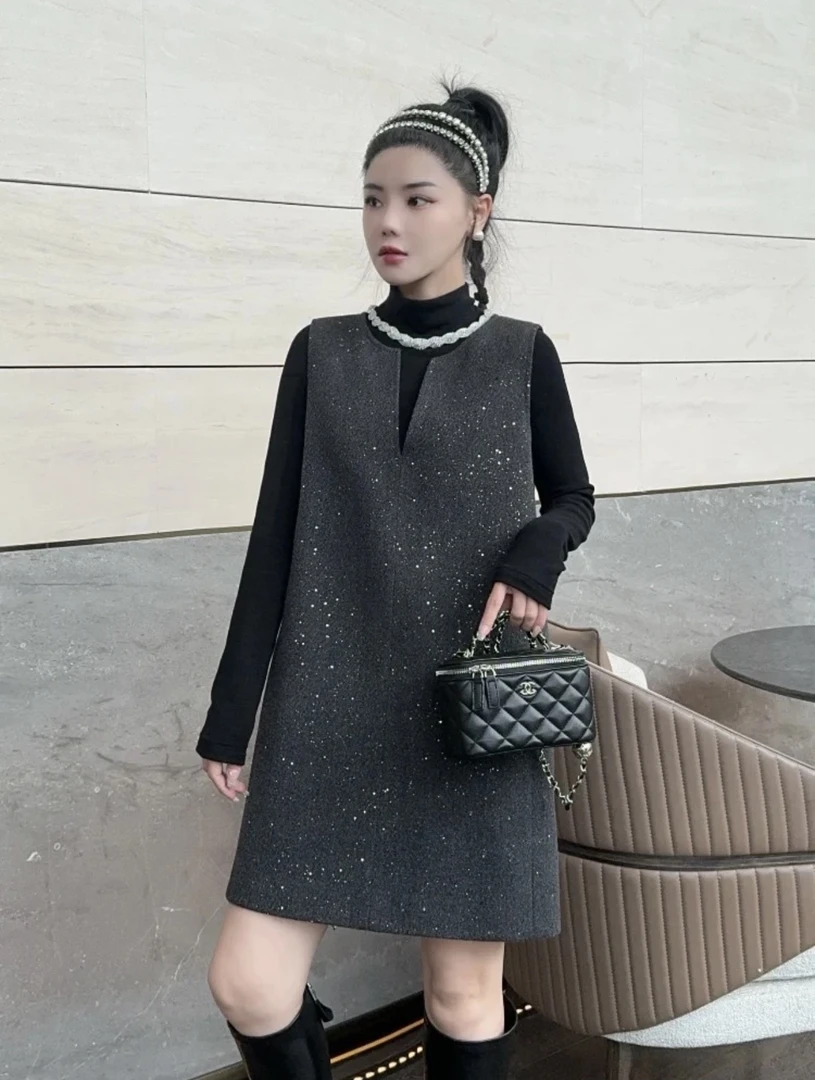 秋冬时尚显瘦闪耀星空背心显廋小香风无袖气质百搭连衣裙