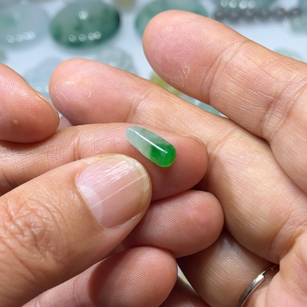 定制翡翠未镶嵌福瓜