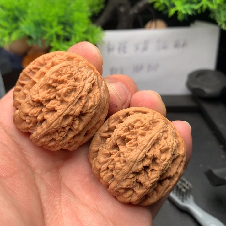 吊坠文玩核桃39粗筋