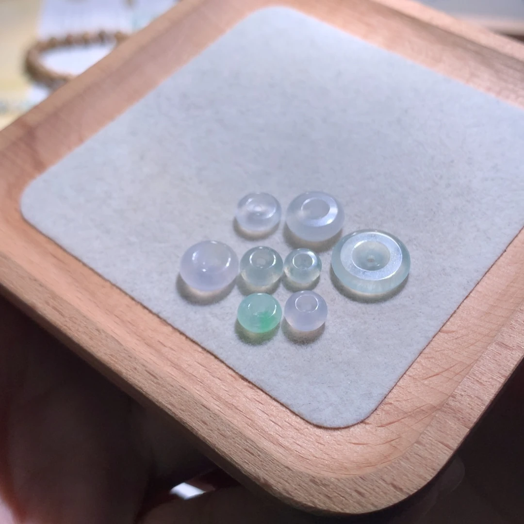 翡翠散珠福利扣子发其一