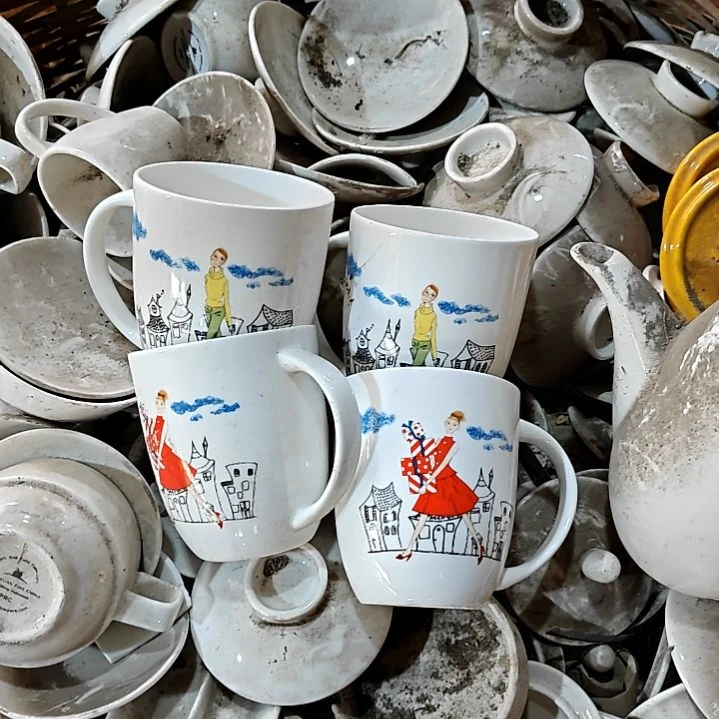 摆件陶瓷盘子碗啥都有