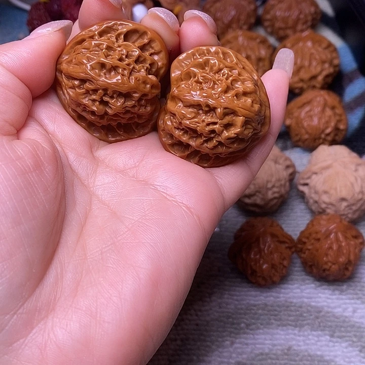 设***木吊坠文玩核桃