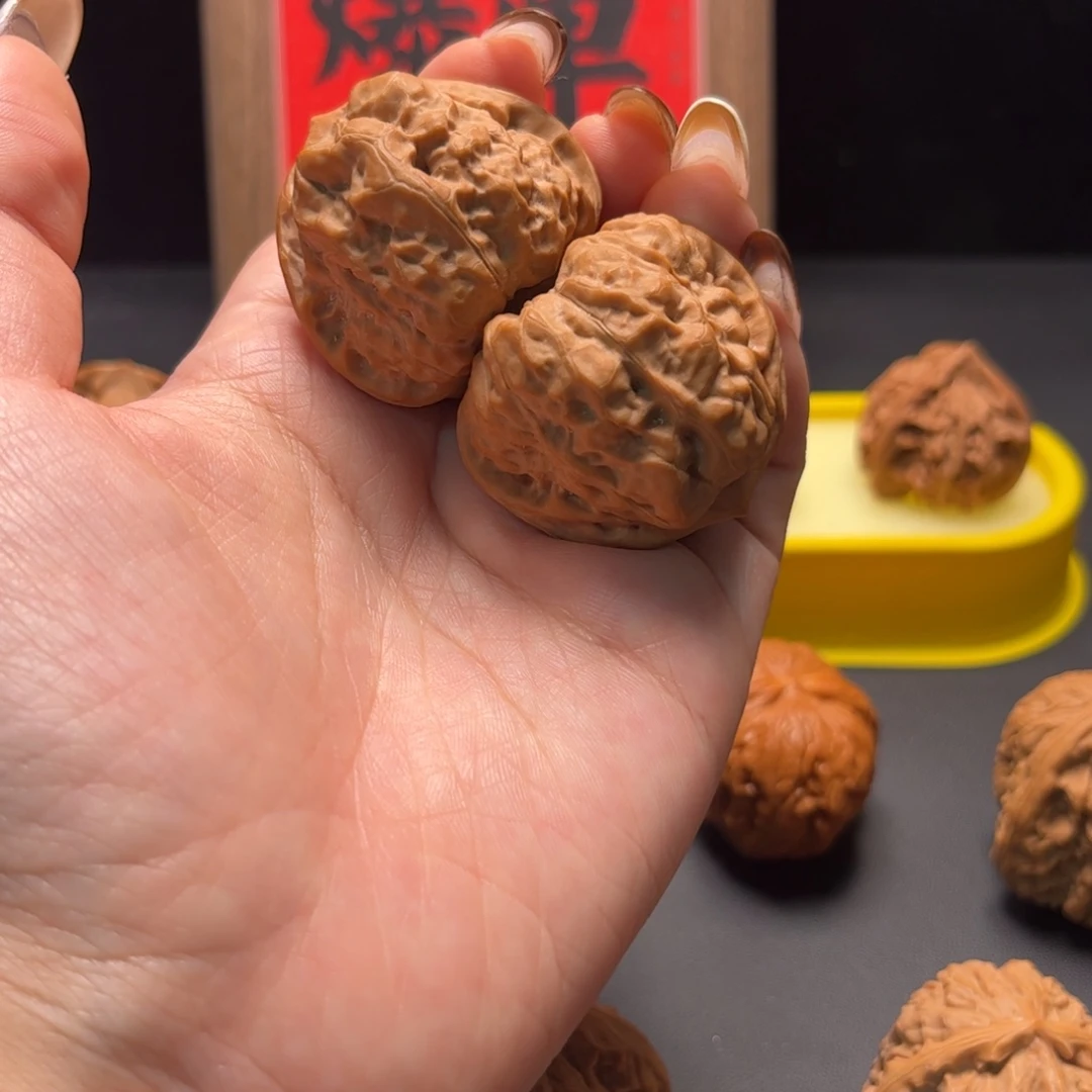 定***波吊坠文玩核桃蛤蟆头39