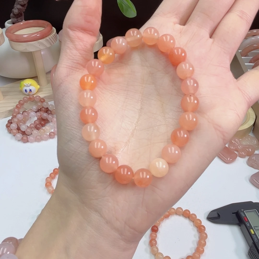 陌****石英质玉未镶嵌手镯