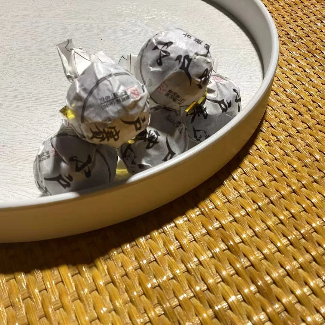 [茶农一手价]25-1222 200号 2024年小户赛古树龙珠8g/颗 生茶200g