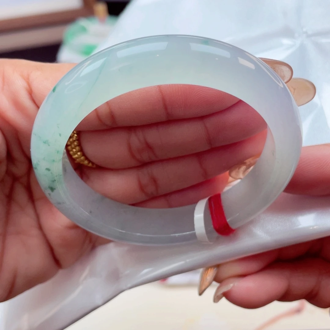 翡翠手镯未镶嵌冰葡萄起光飘绿花55-56小万战斗机必拍