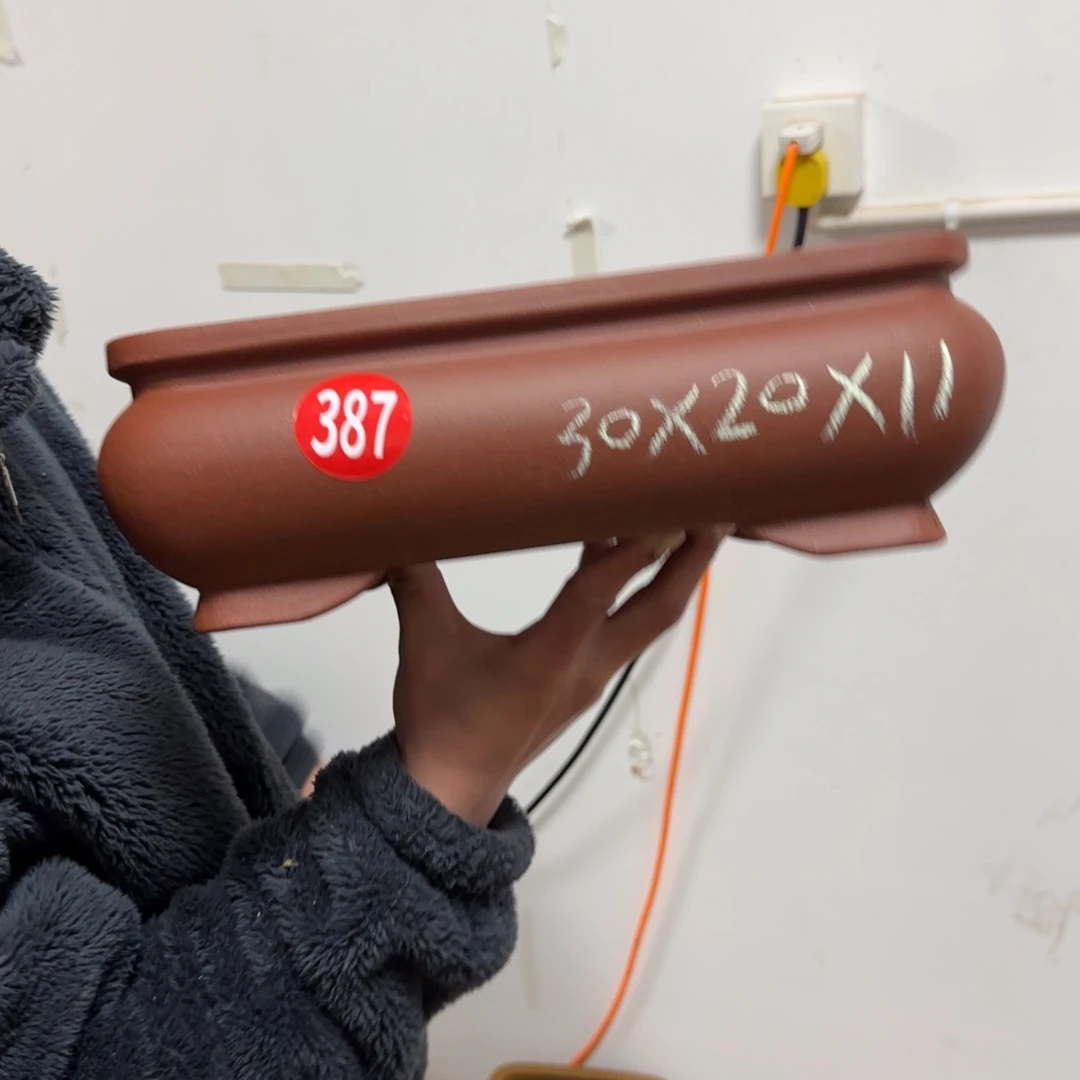 紫砂花盆呜呜呜呜